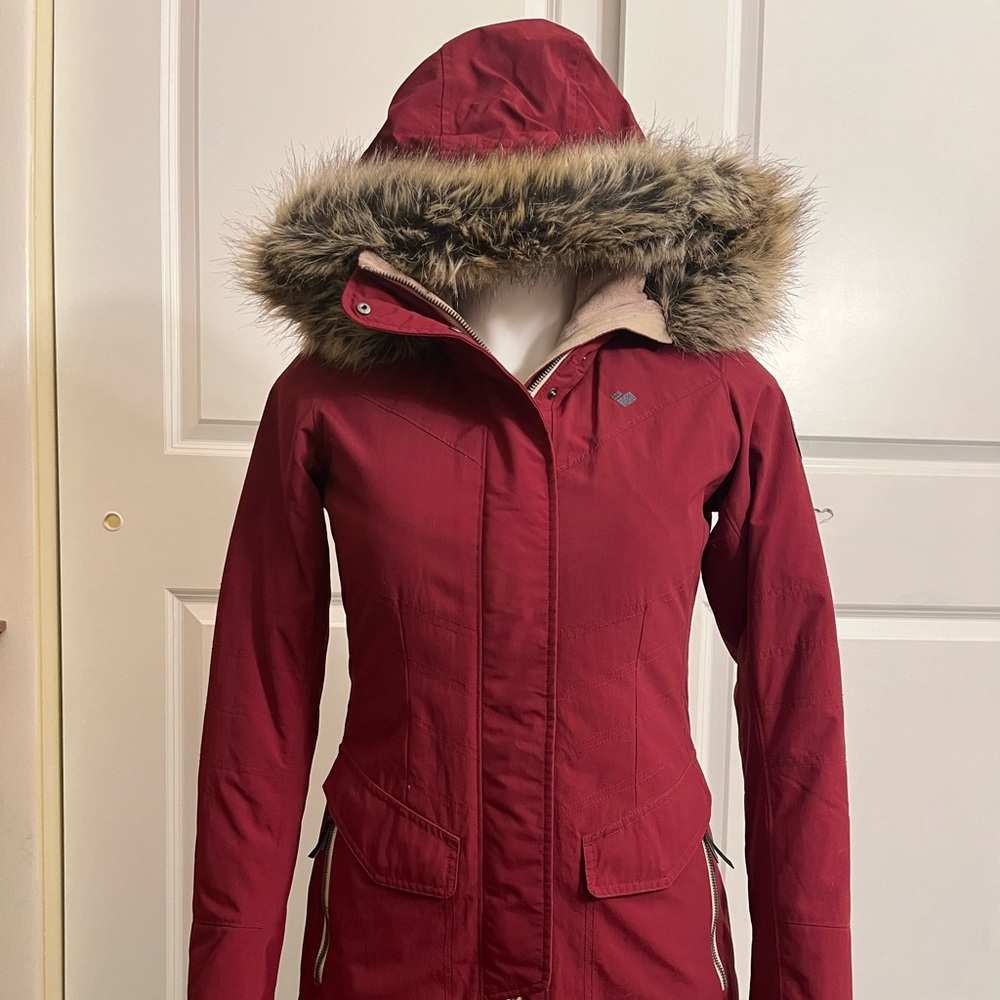 Obermeyer long insulated and waterproof ski jacket